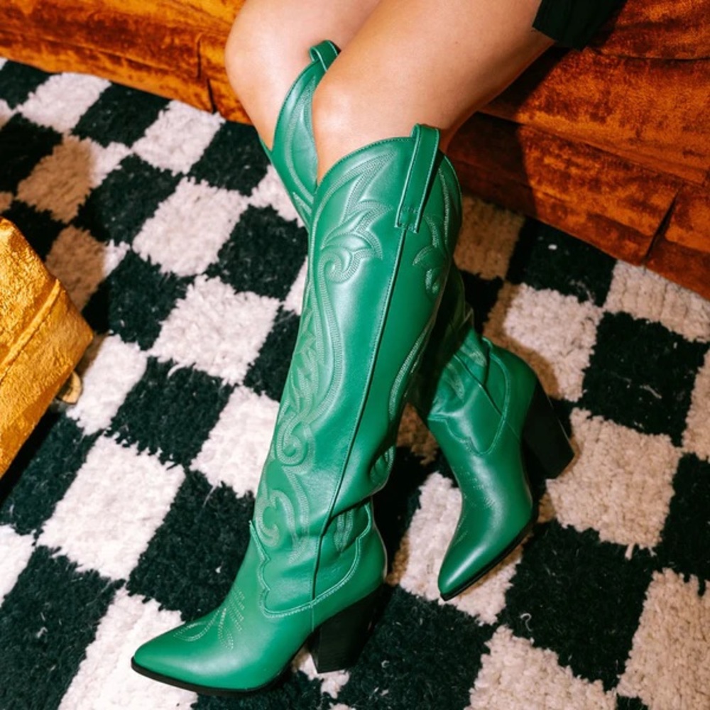 NIB Steve Madden Lasso Western Boot in Green